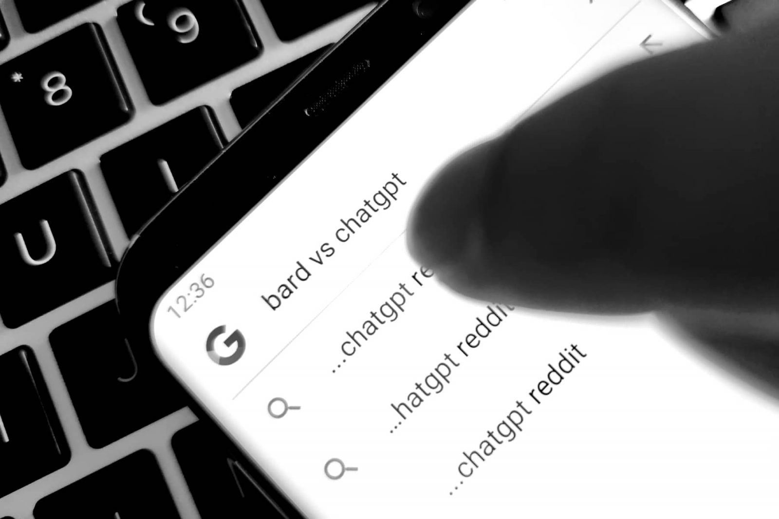 ChatGPT y Bard transforman educación y Pymes